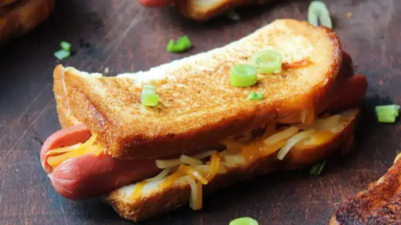 Grilled Cheese Hotdog