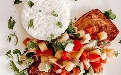 Grilled Salmon with Mango Salsa